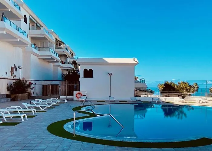Flat With Terrace In Puerto Rico Apartamento