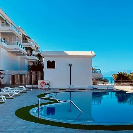 Flat With Terrace In Puerto Rico Appartamento